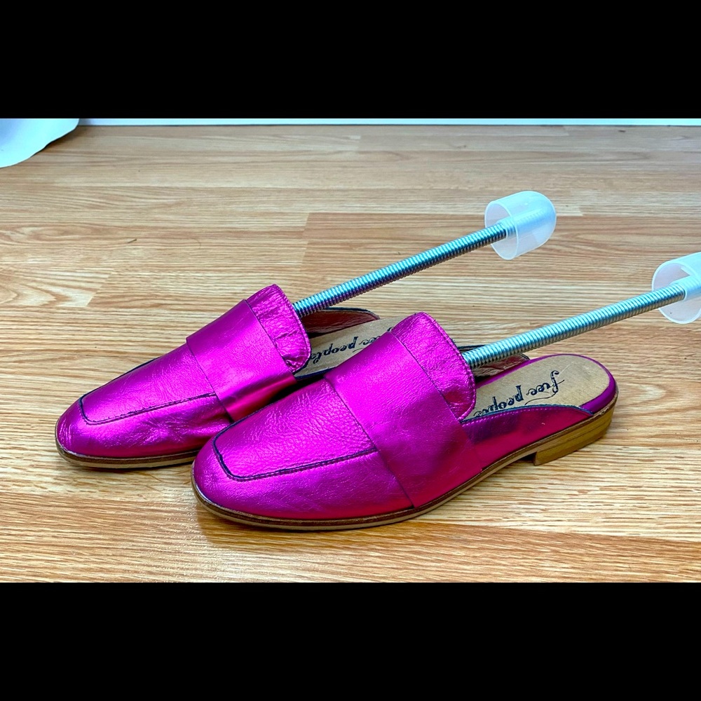 Free People At Ease Metallic Hot Pink Leather slip on loafers mules size 6